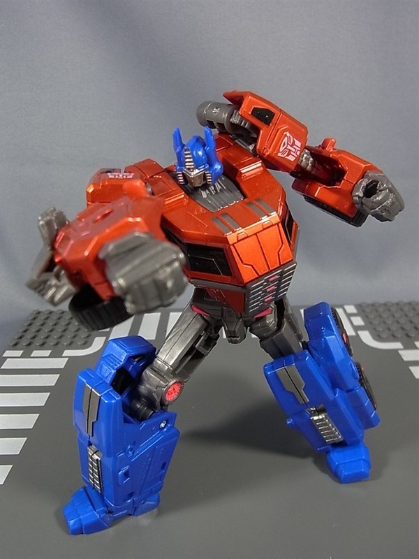 Transformers Generations TG 01 Optimus Japan Edition Image   (18 of 22)